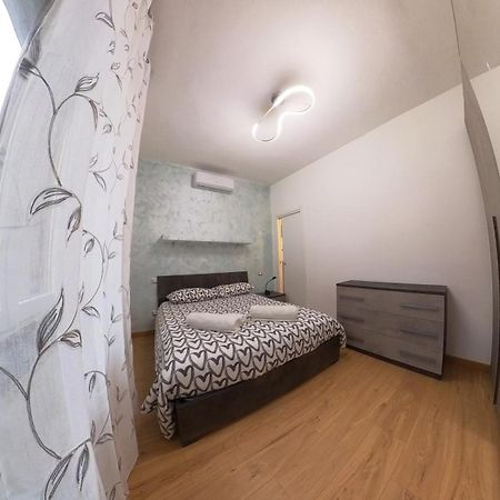 N&Ghomesweethome Raffaelloelegante Appartamento Ideale Casa Vacanze Affari Милан Экстерьер фото