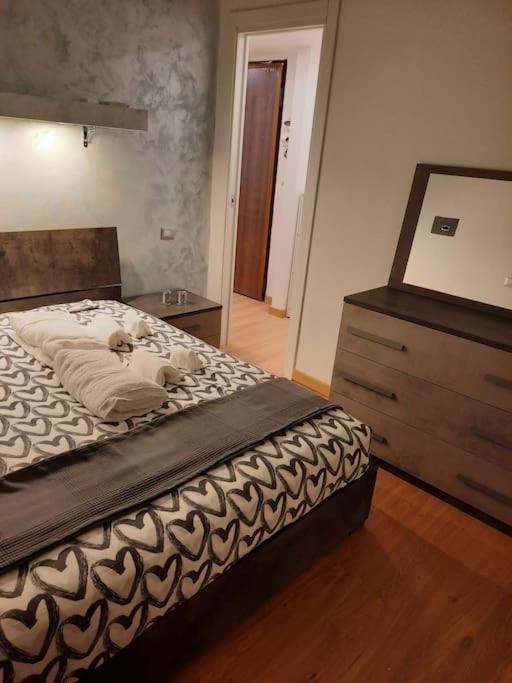 N&Ghomesweethome Raffaelloelegante Appartamento Ideale Casa Vacanze Affari Милан Экстерьер фото