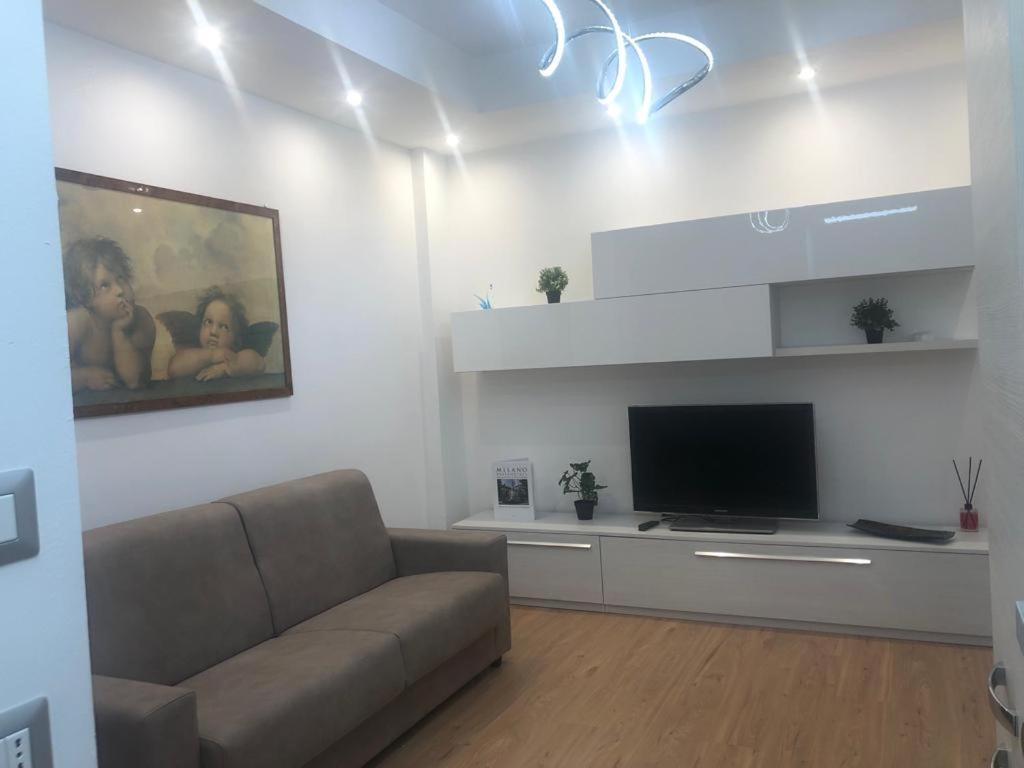 N&Ghomesweethome Raffaelloelegante Appartamento Ideale Casa Vacanze Affari Милан Экстерьер фото